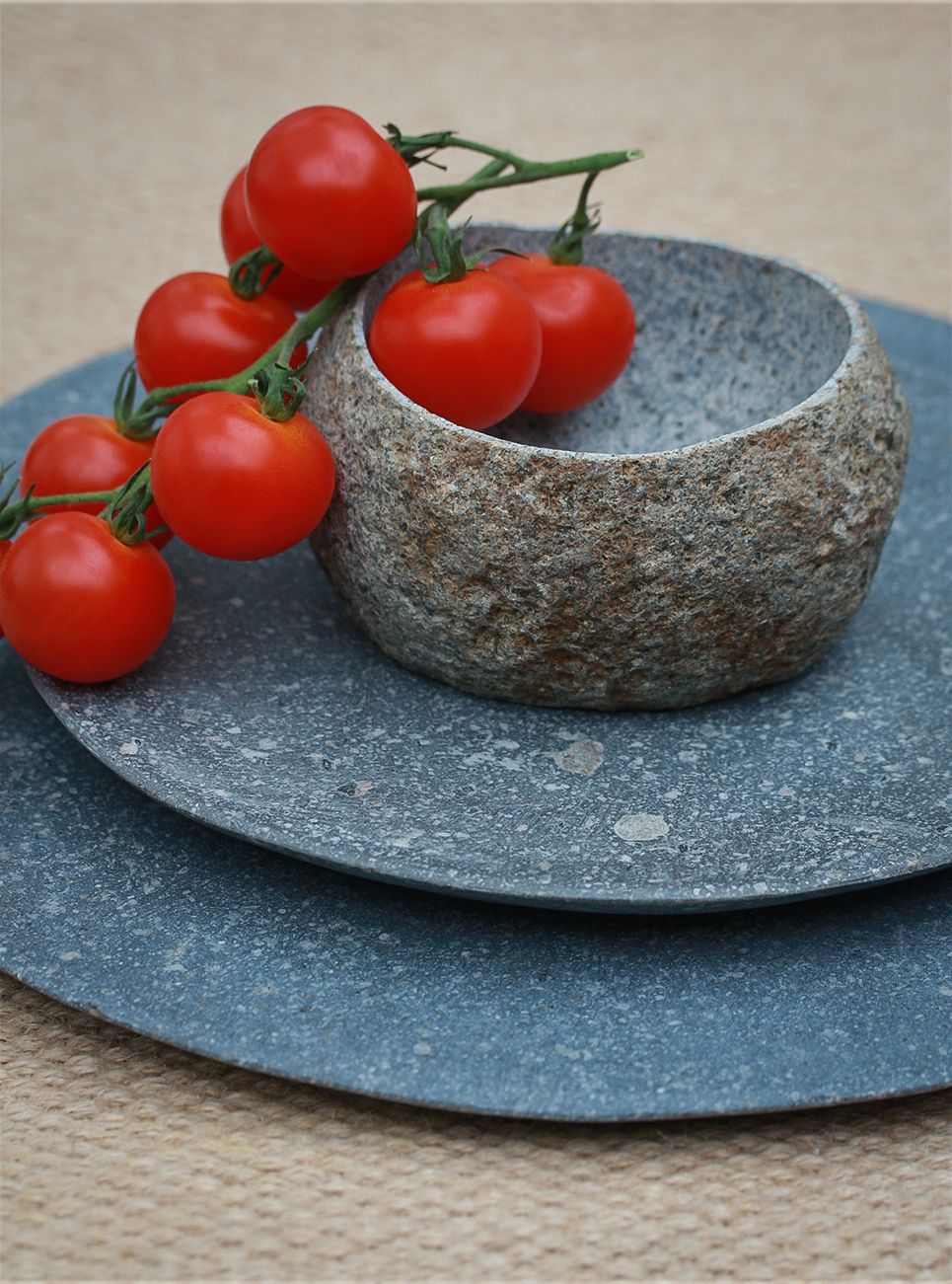 Stentallerken 28 cm flodsten