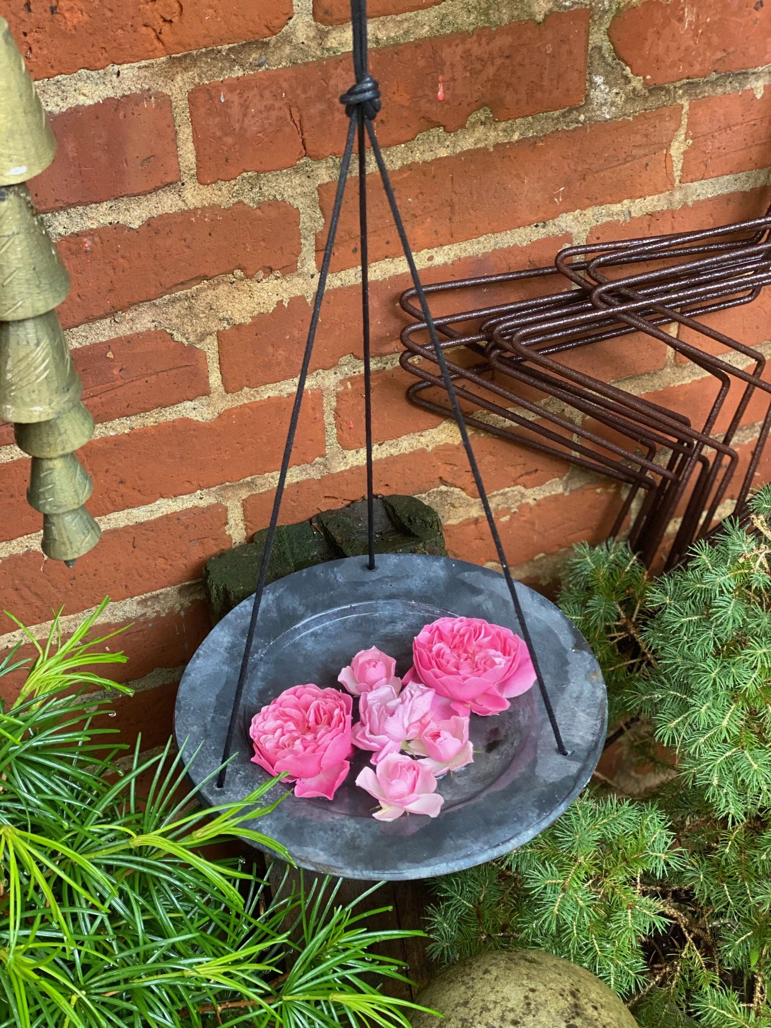 Fuglebad / blomsterfad