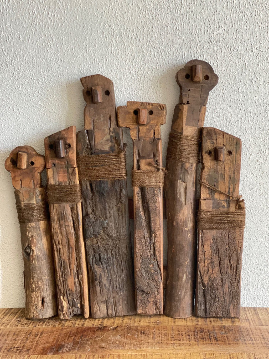 Vægdekoration - 6 Stolte Skabninger