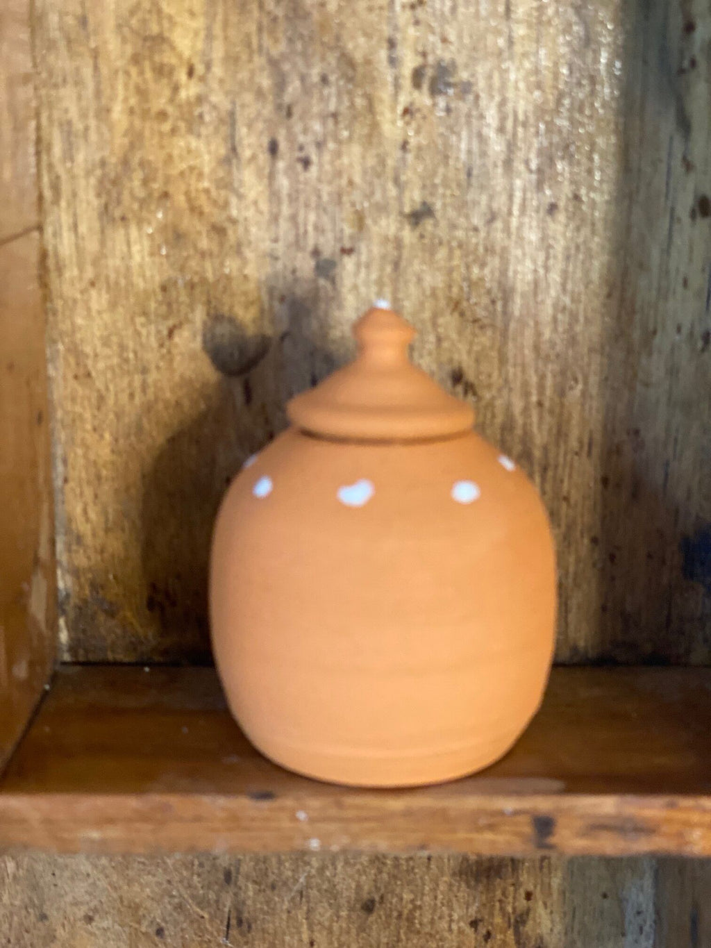 Mini lågkrukker i rødler