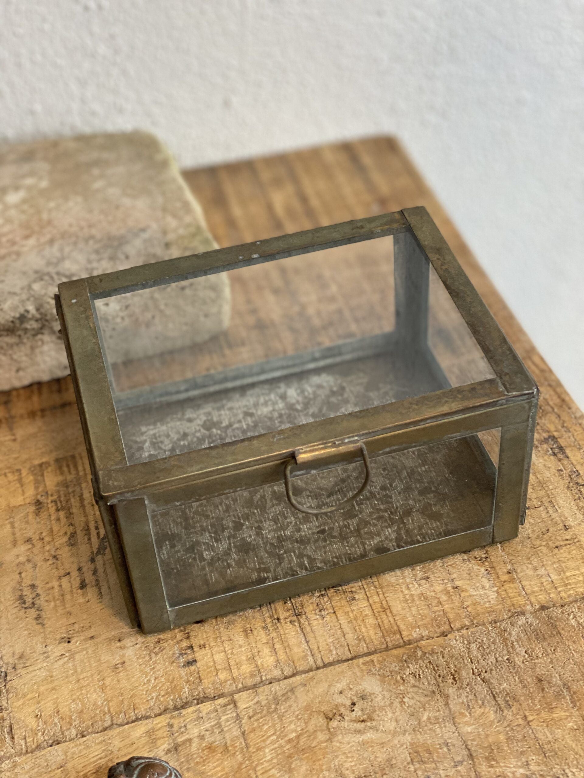 Glasæske - messing med patina