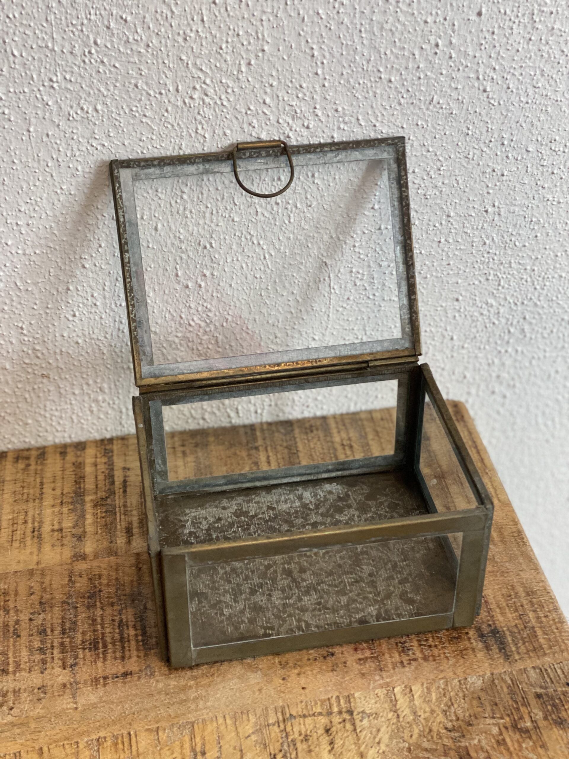 Glasæske - messing med patina