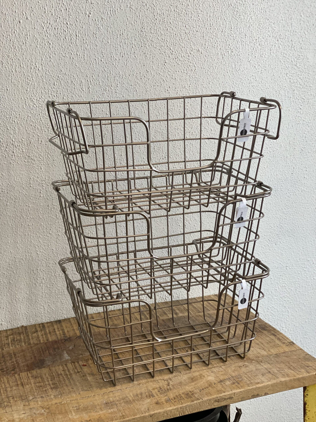 Stabelbare kurve i metal