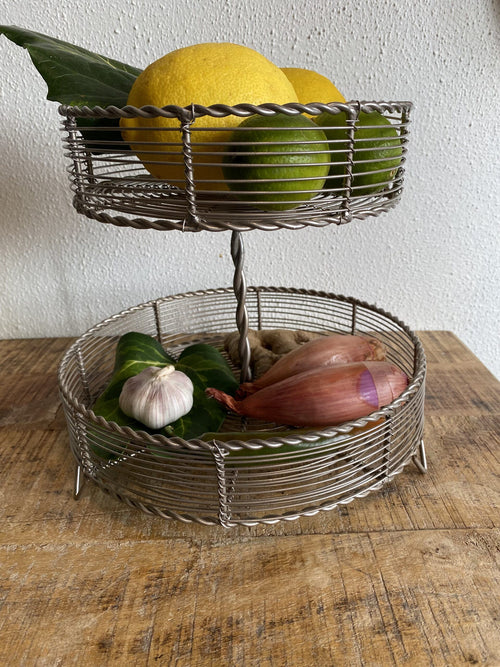 Etagere i tråd