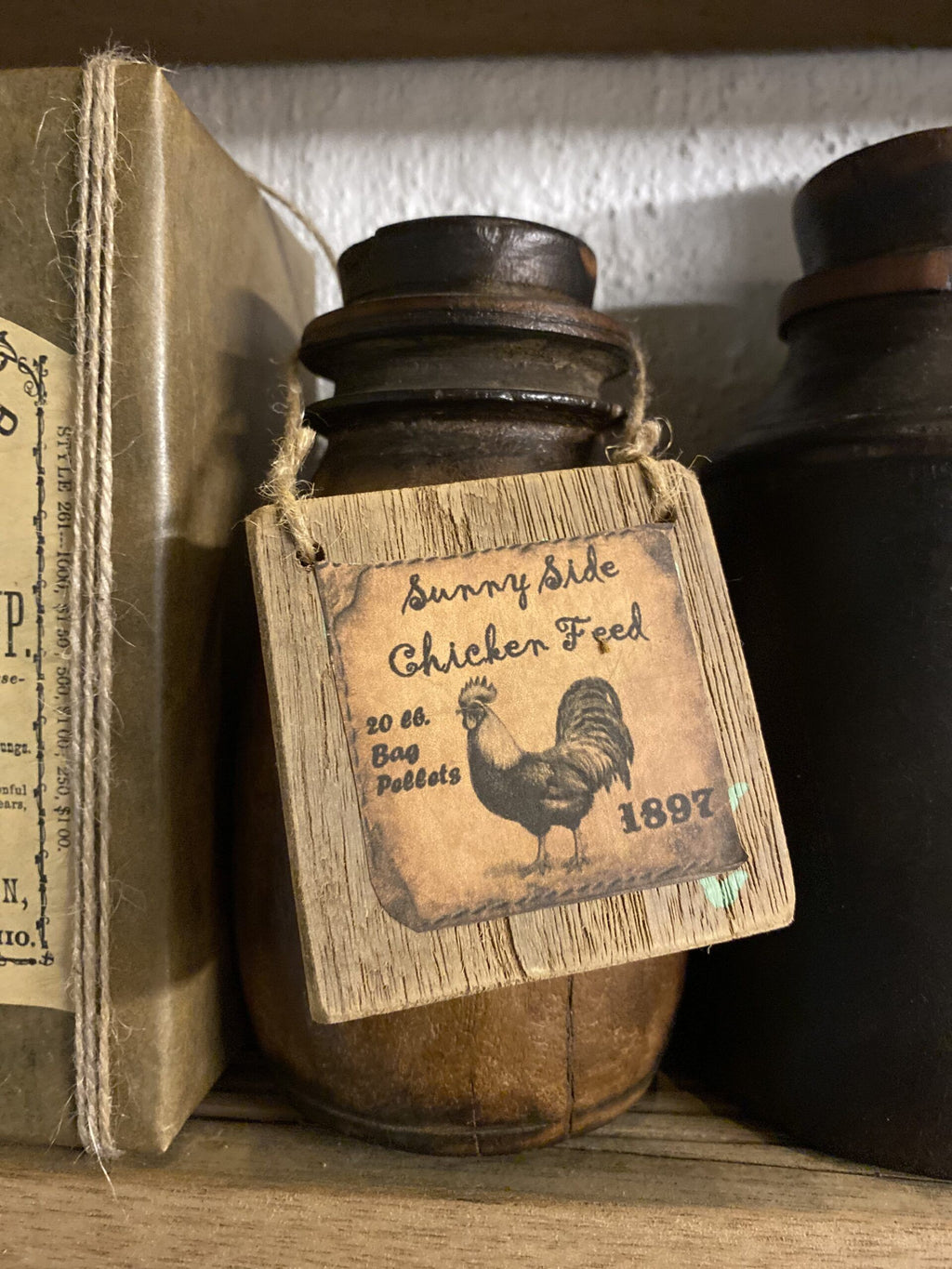 Nostalgiske flasker, æsker og krukker