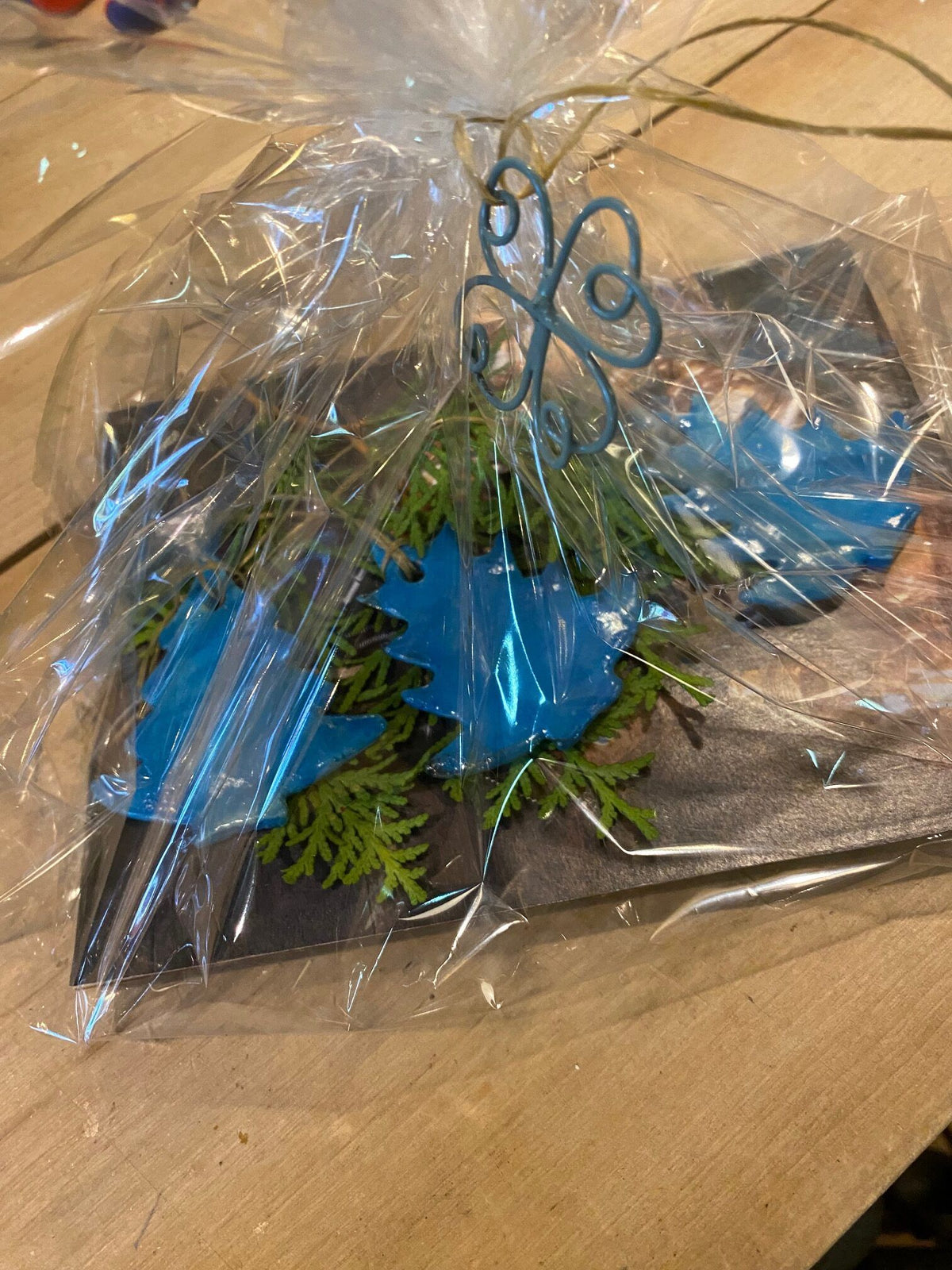 Juletræ i raku-keramik