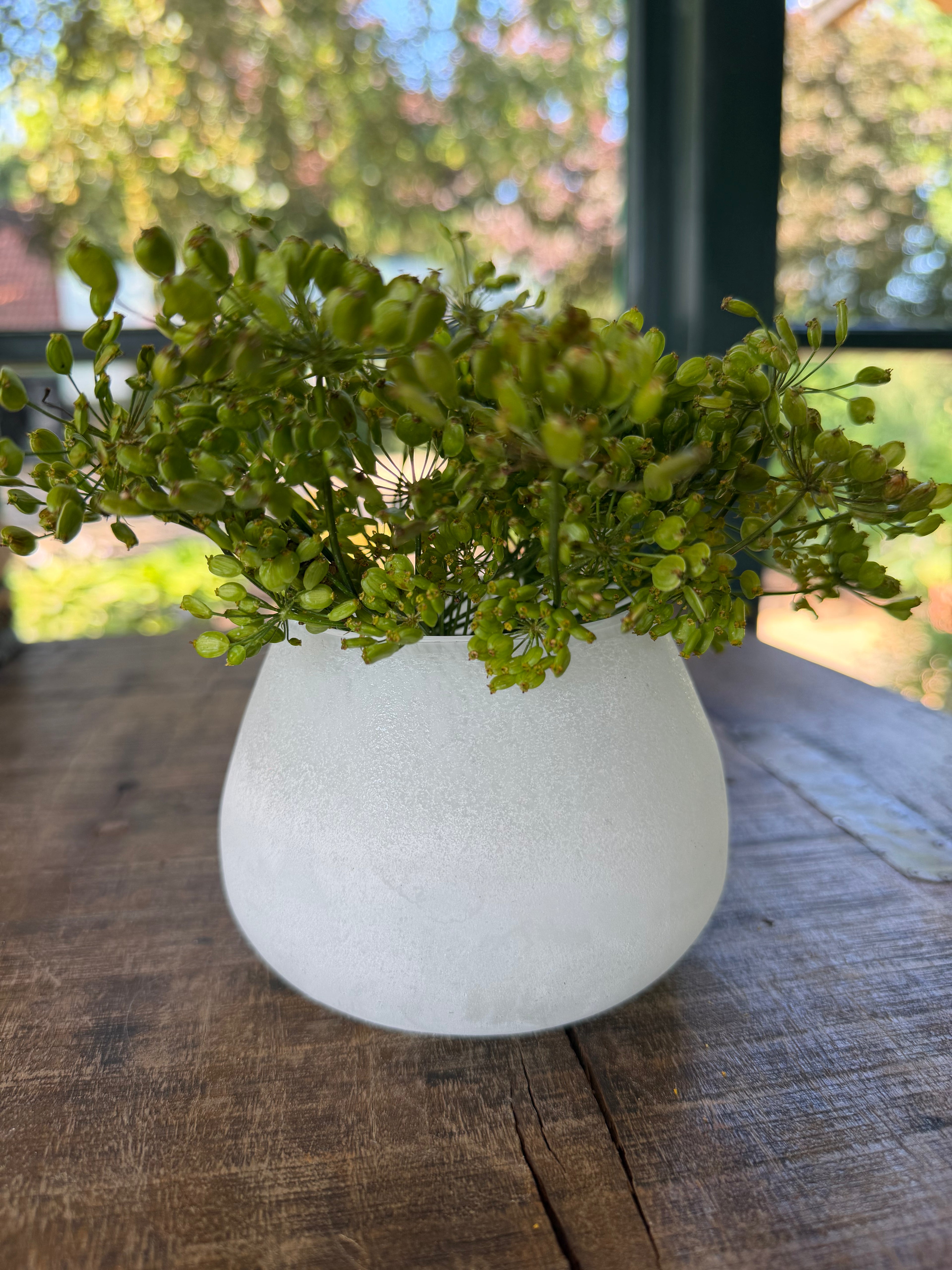 Lysglas i hvidt silkemat glas