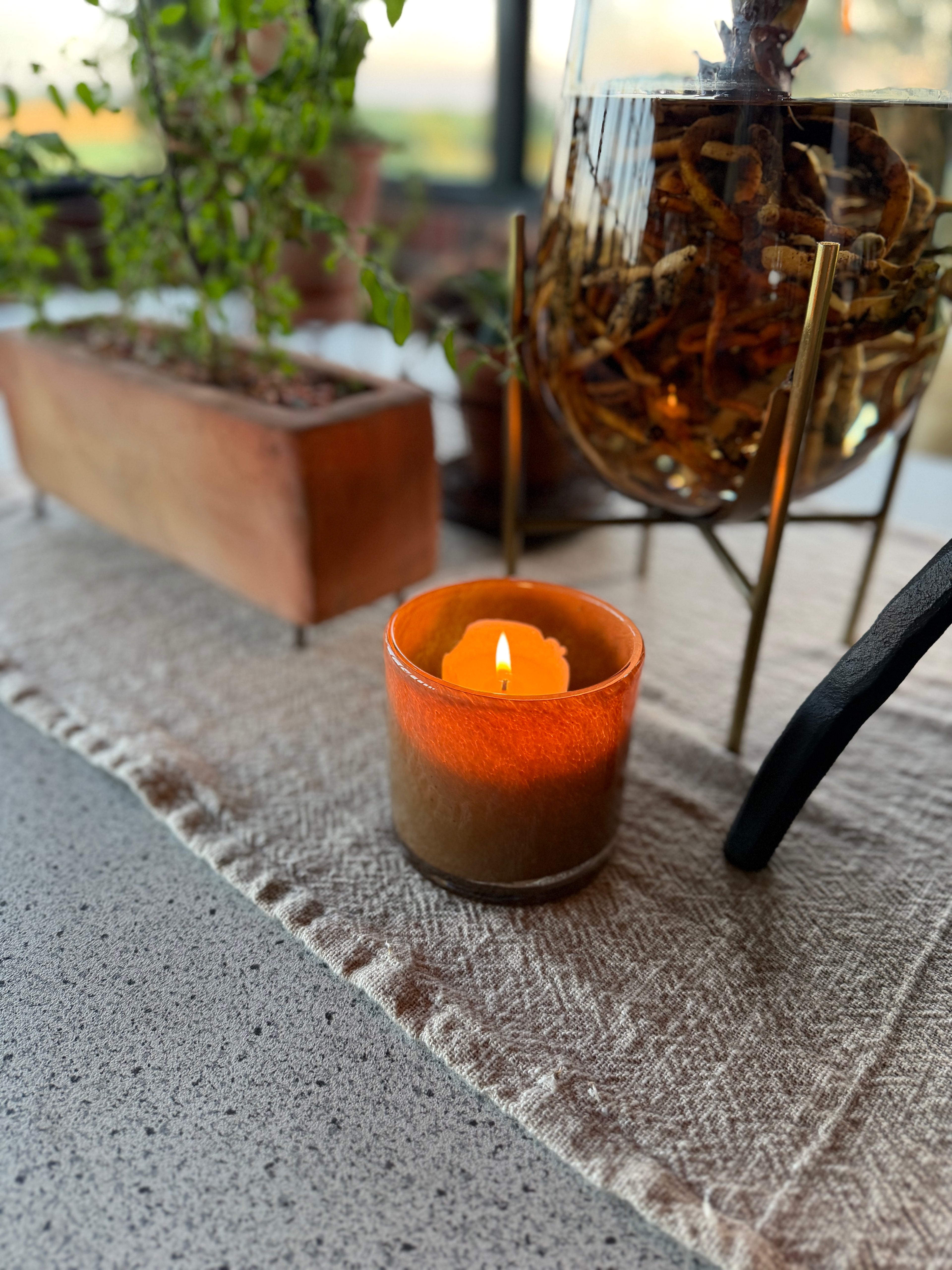Lysglas i karamelbrunt glas