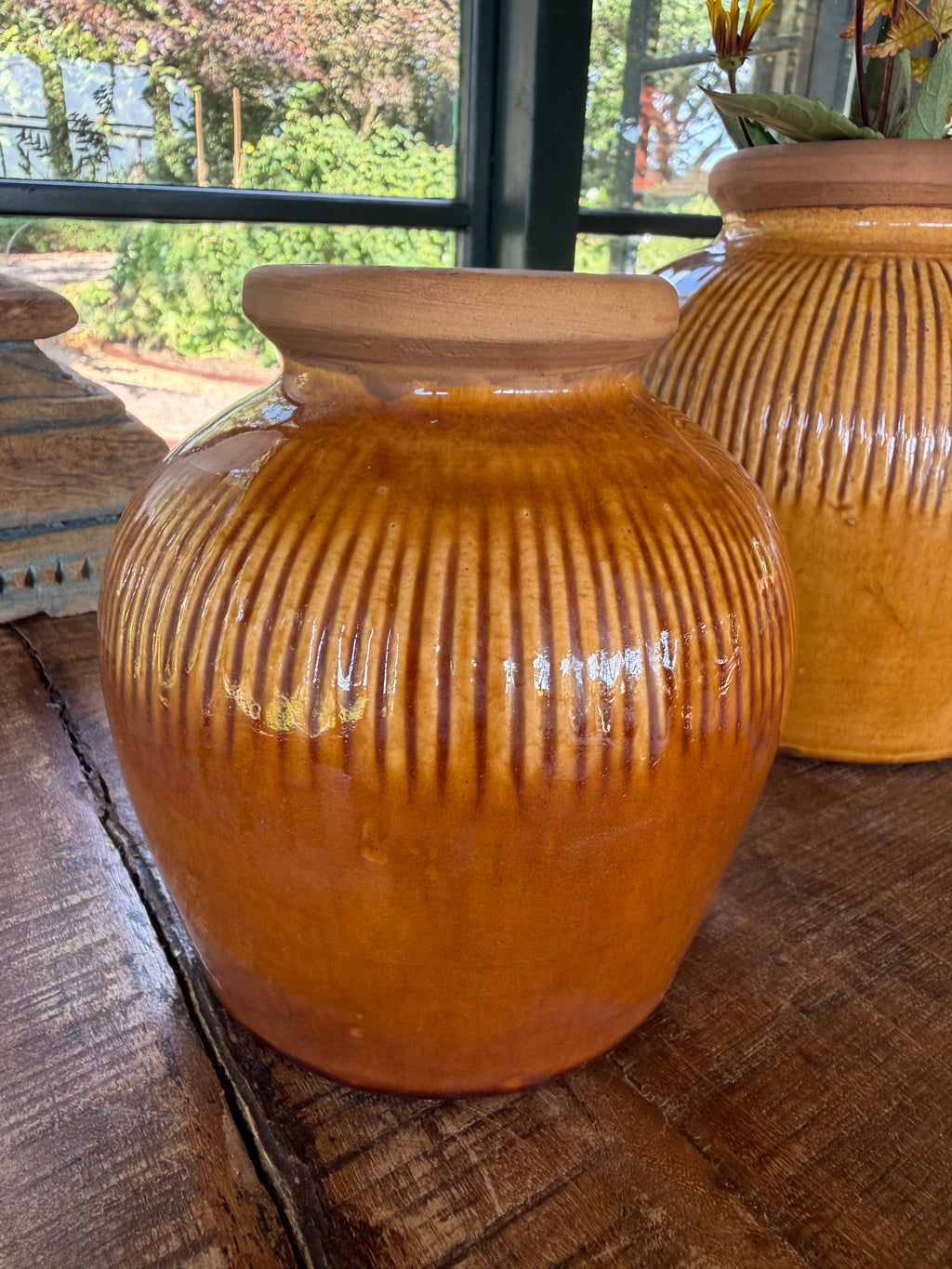 Rustik vase i glaseret ler – Almond