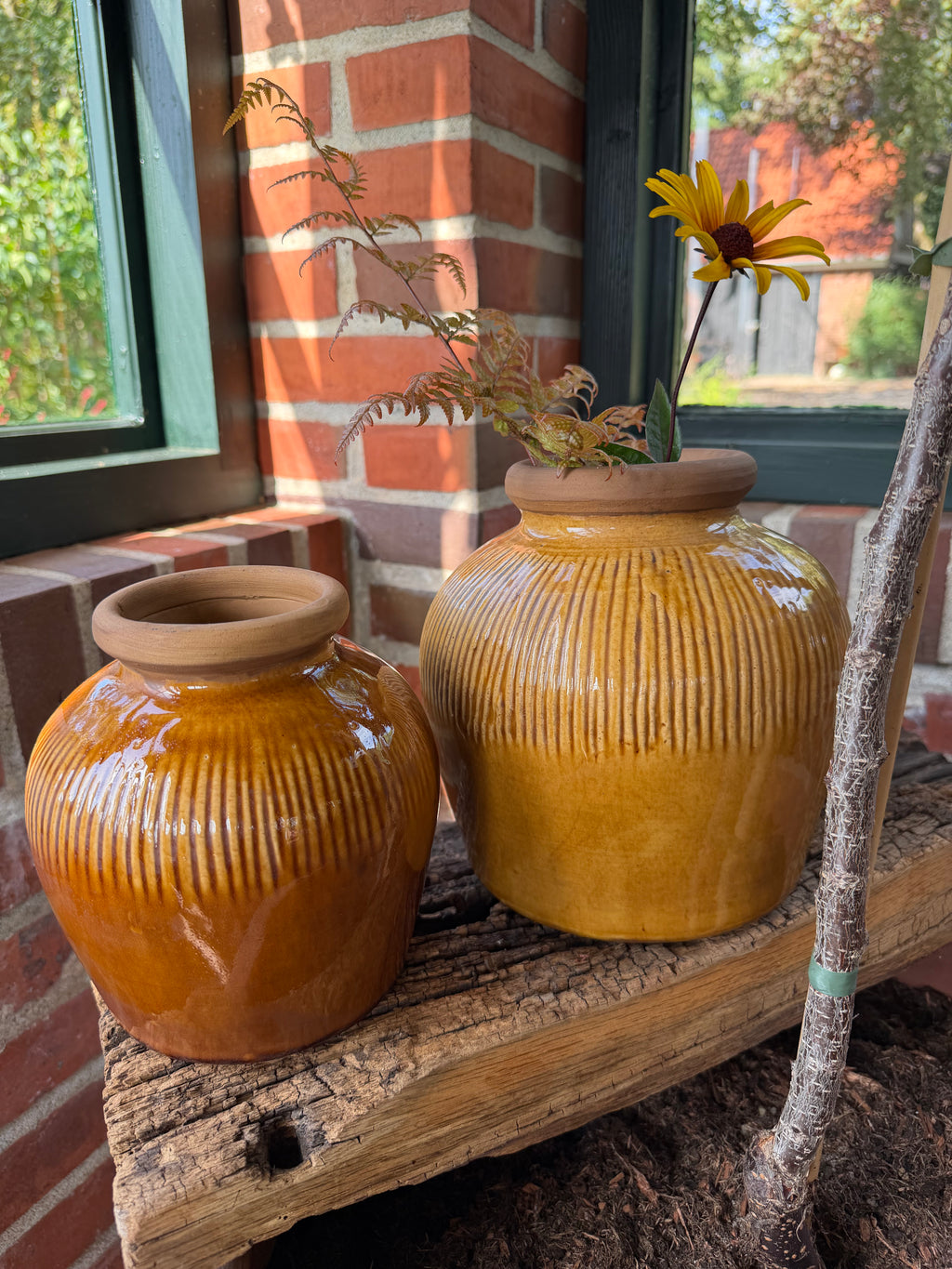 Rustik vase i glaseret ler – Almond