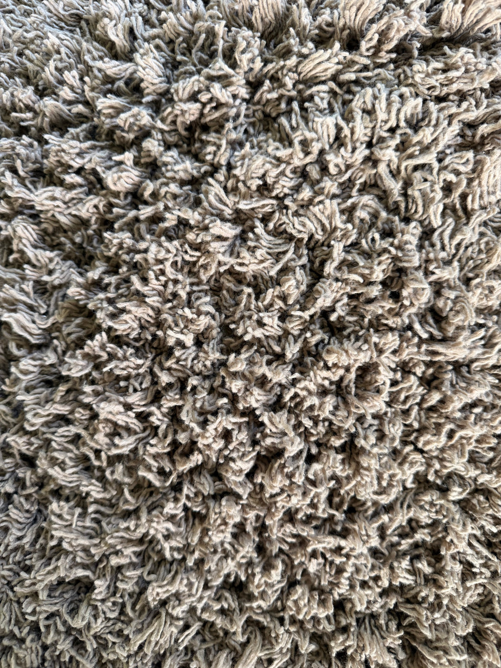 Rustikt langluvet bomuldstæppe – 70 × 140 cm