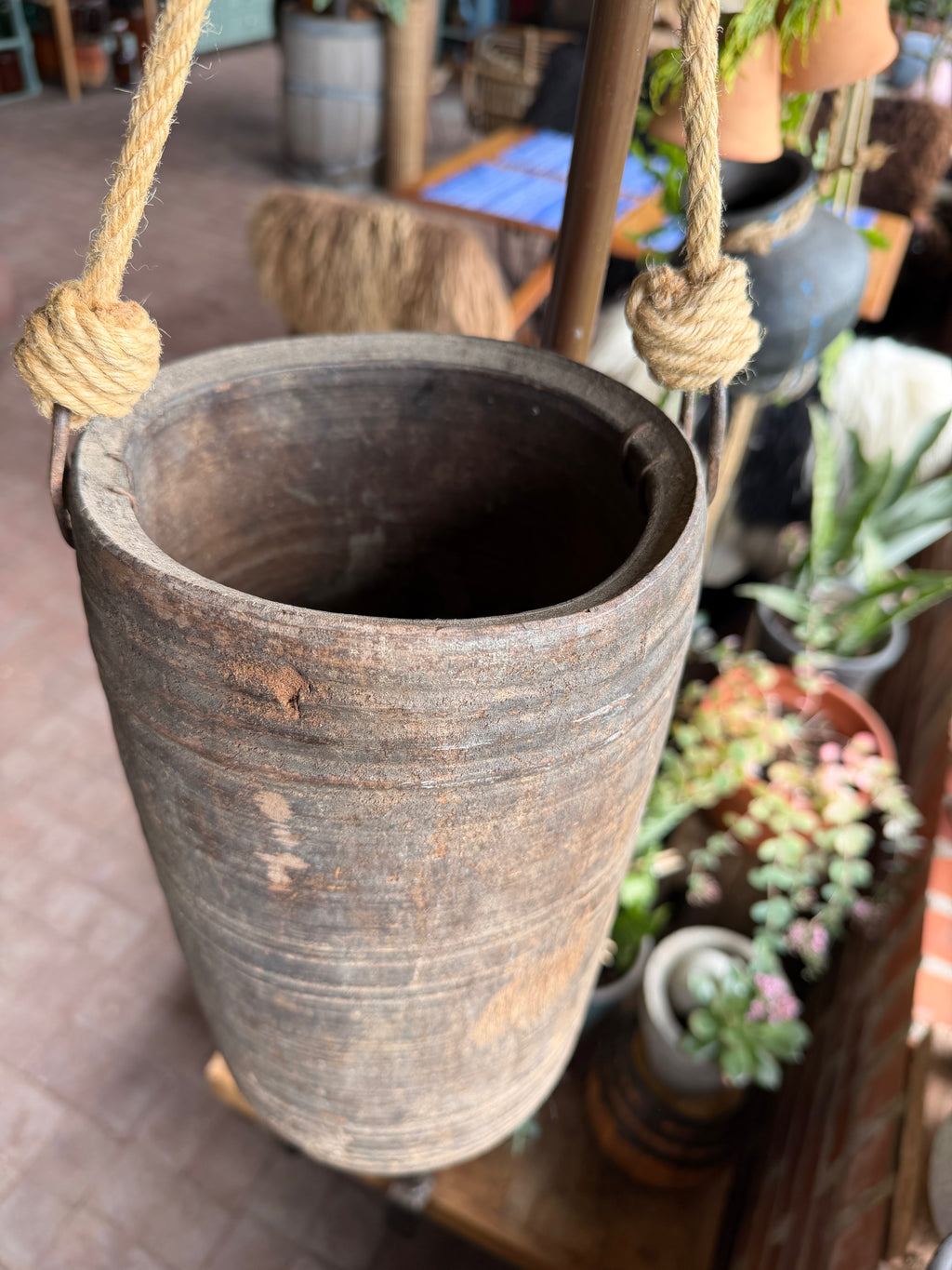Gammel vandkrukke i træ – unika
