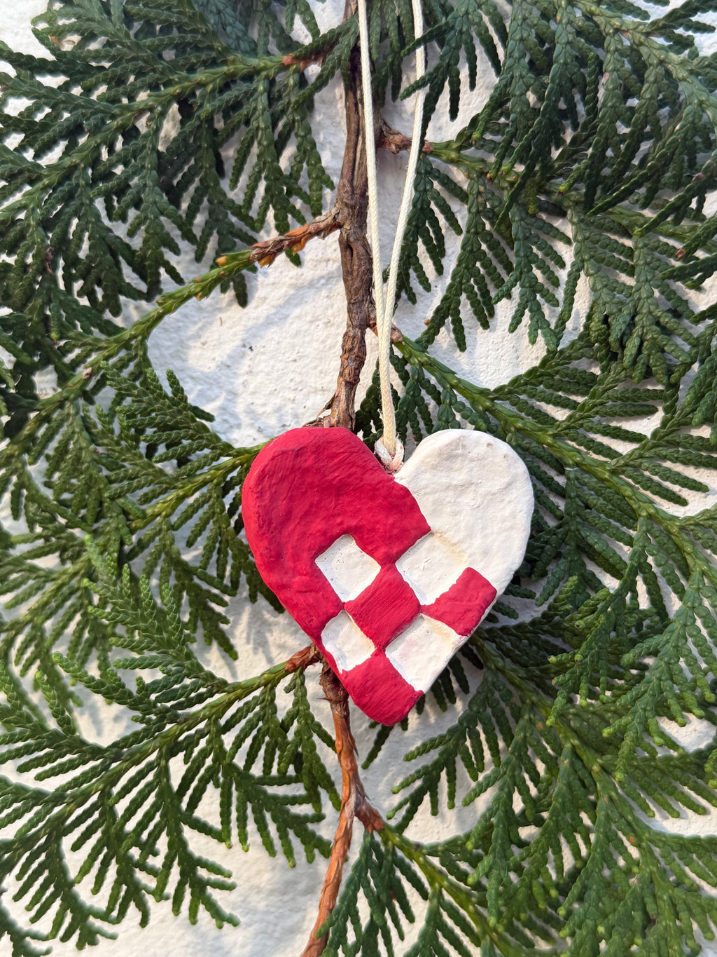 Papmaché-eventyr – håndlavet julepynt med sjæl