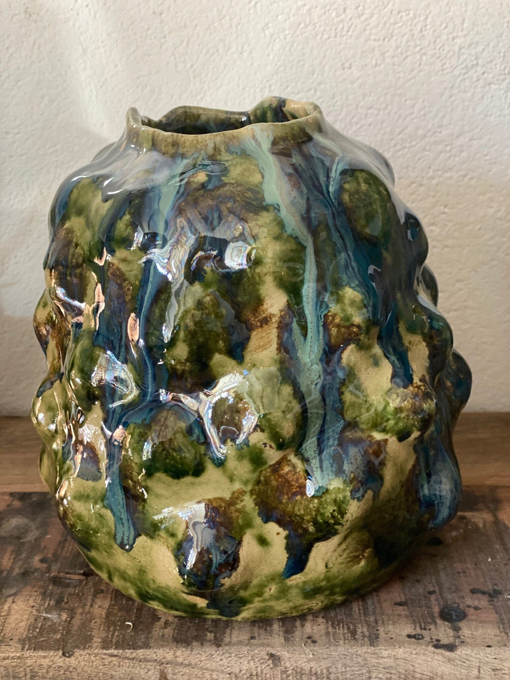 Skulptur-vase med knopper
