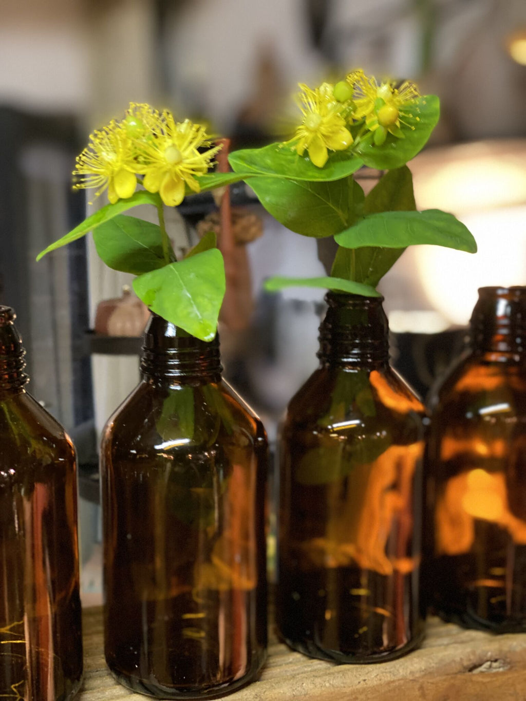 Flaske i brunt glas Cemmi